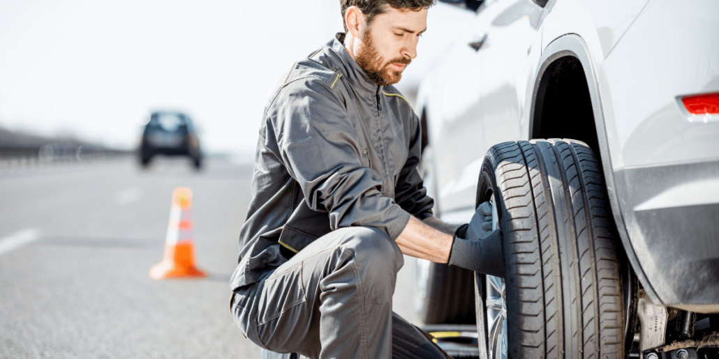 Using a Mobile Tire Service Company vs. Insurance or Roadside
